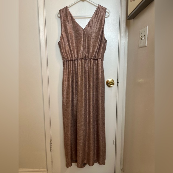 Elegant Metallic Rosegold Sleeveless Dress Size 14/16 - Picture 6 of 14